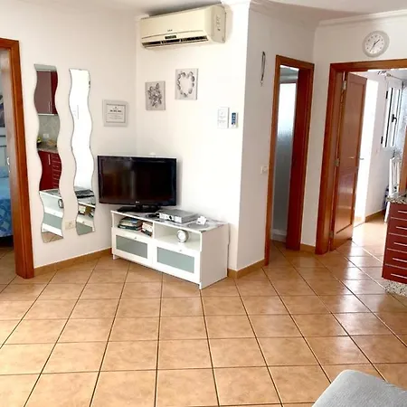Apartamento 2 Bedrooms At 500 M Away From The Beach With Shared Pool And Enclosed Garden Tías