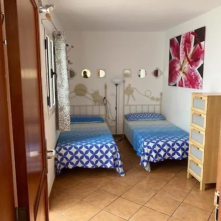 2 Bedrooms At 500 M Away From The Beach With Shared Pool And Enclosed Garden * Tías